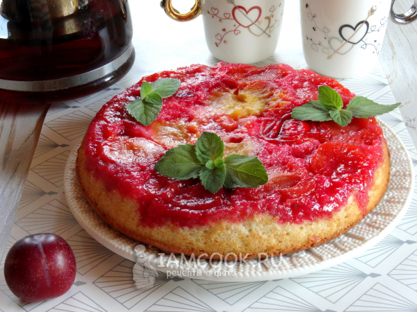 Пирог-перевертыш со сливами, рецепт с фото