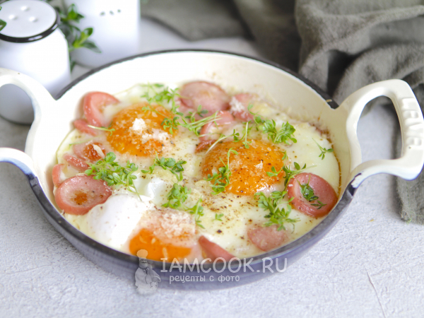 Яичница с сосисками и сыром, рецепт с фото