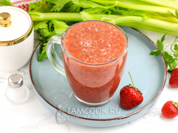 Смузи из сельдерея и клубники, рецепт с фото