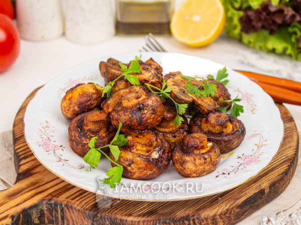 Шампиньоны целиком в аэрогриле, рецепт с фото