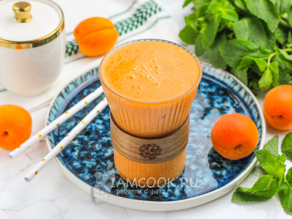 Смузи из банана и абрикоса, рецепт с фото