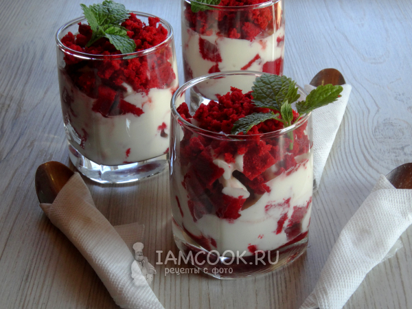 Трайфл «Красный бархат» с клубникой, рецепт с фото