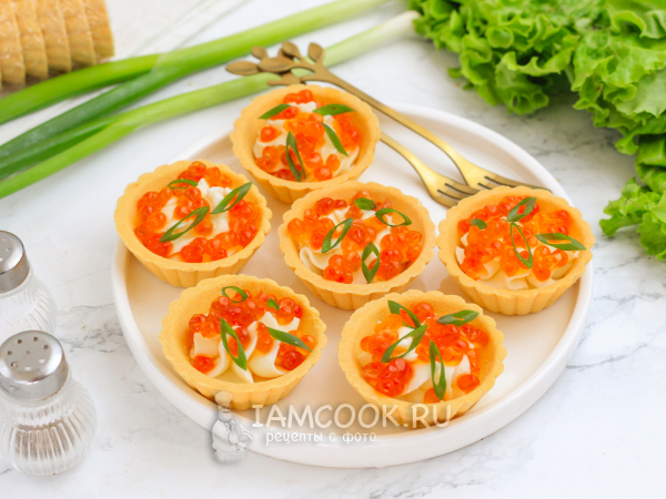 Тарталетки с икрой и сливочным сыром, рецепт с фото