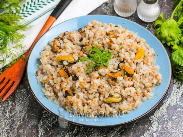 Гречка с мидиями, рецепт с фото