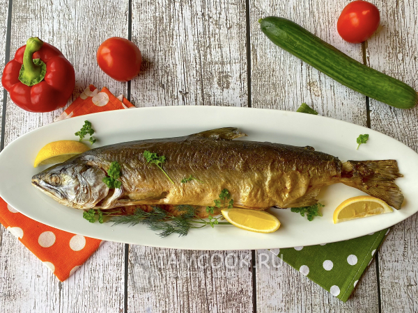 Горбуша в духовке целиком, рецепт с фото