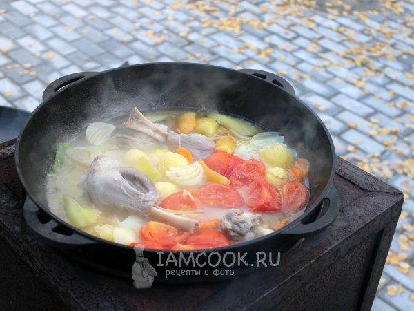 Шурпа из баранины в казане на костре, рецепт с фото