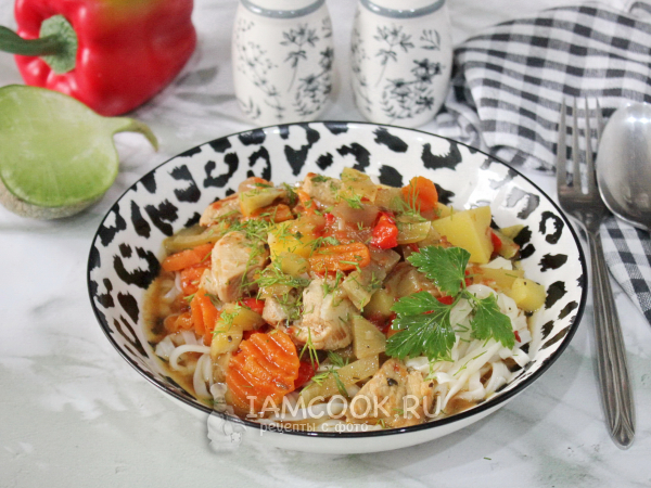 Лагман со свининой и картошкой, рецепт с фото