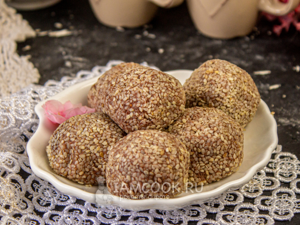 Конфеты из зеленой гречки, рецепт с фото