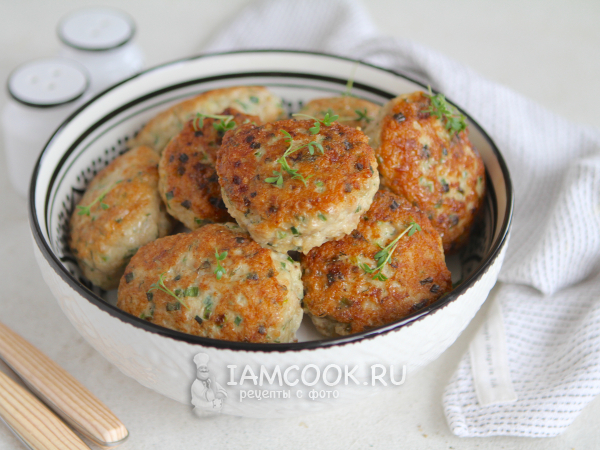 Куриные котлеты с зеленью, рецепт с фото