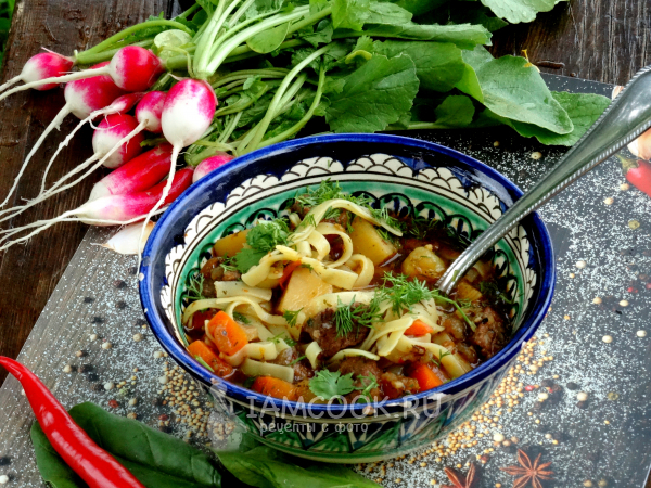 Лагман из говядины в казане на костре, рецепт с фото