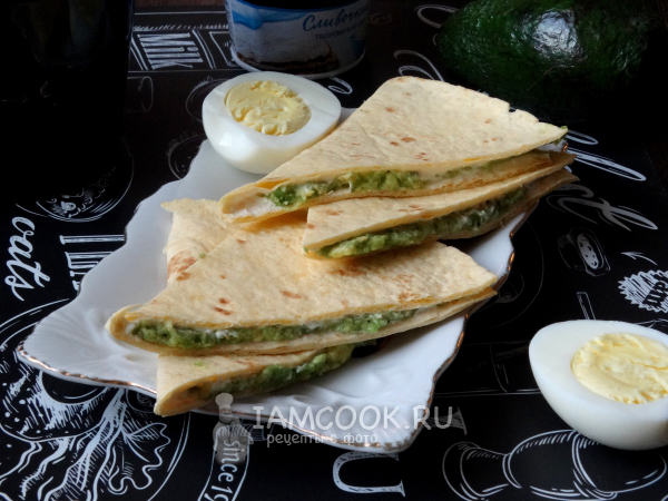 Тортилья с авокадо, рецепт с фото