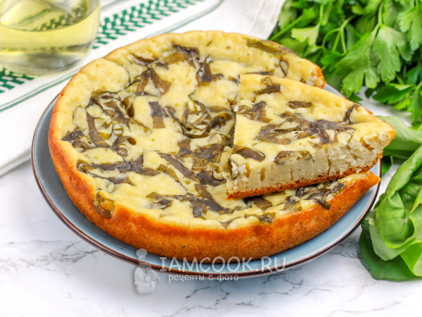 Пирог со щавелем на сковороде, рецепт с фото