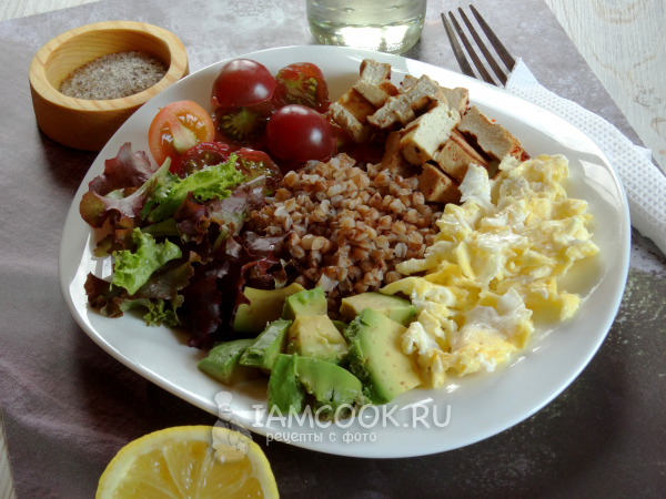 Боул с гречкой и яйцом, рецепт с фото