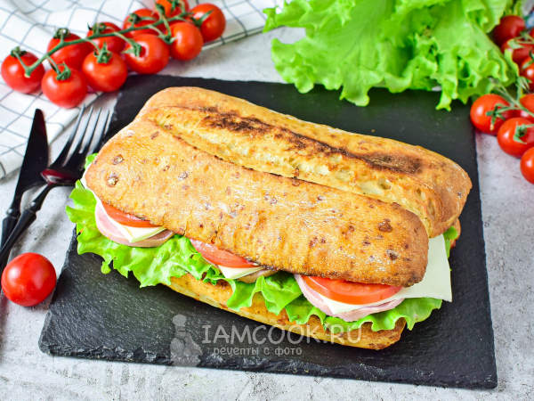 Чиабатта с ветчиной и сыром, рецепт с фото