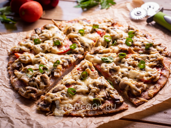 Пицца из муки зеленой гречки, рецепт с фото