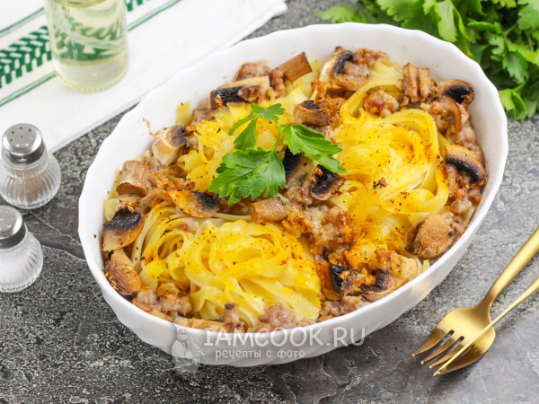 Гнезда из макарон с фаршем и грибами в духовке, рецепт с фото