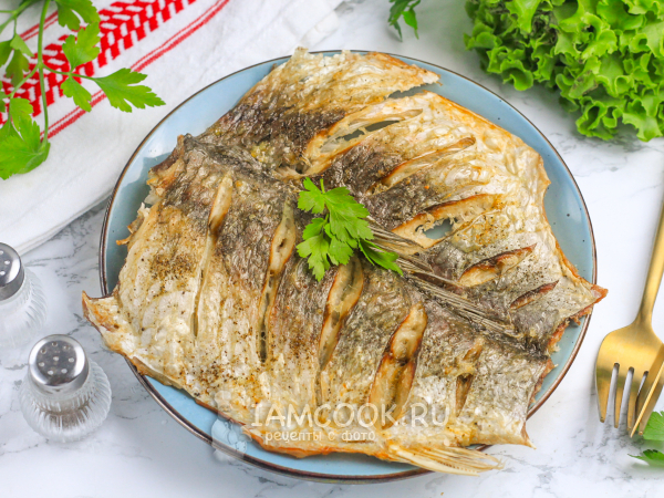 Карась в аэрогриле, рецепт с фото