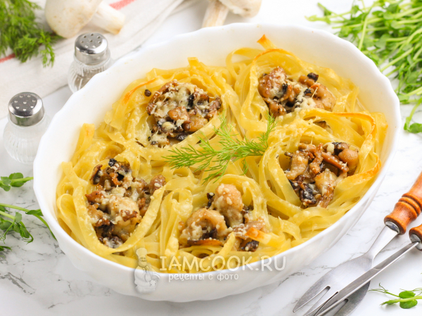 Макароны-гнезда с курицей и грибами в духовке, рецепт с фото