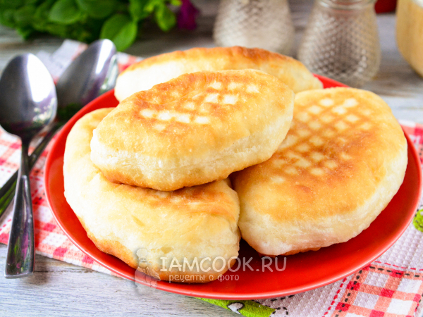 Пирожки с картошкой и яйцом (жареные), рецепт с фото