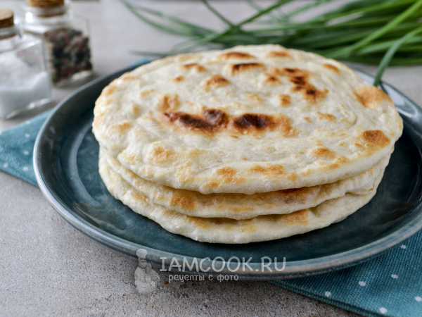 Постные слоёные лепёшки на сковороде, рецепт с фото