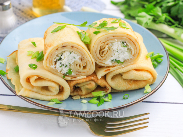 Блины с творогом и зеленым луком, рецепт с фото