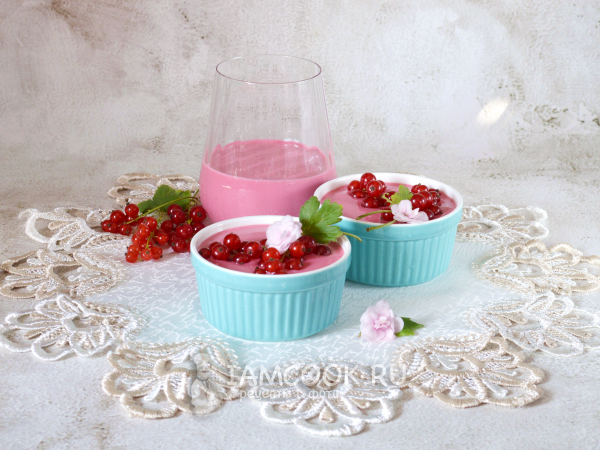 Йогуртовый мусс из красной смородины, рецепт с фото