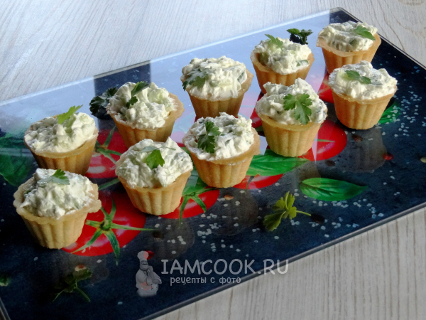 Тарталетки с творожным сыром и огурцом, рецепт с фото