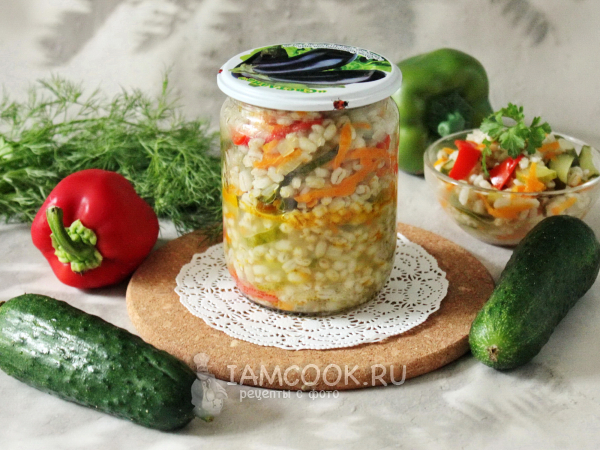 Салат на зиму из перловки с огурцами, рецепт с фото