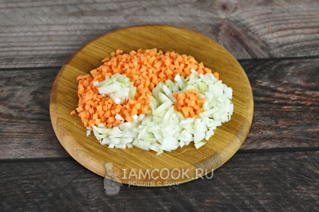 Морковка и лук для приготовления
