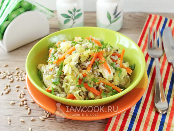 Курица с капустой и перловкой, рецепт с фото