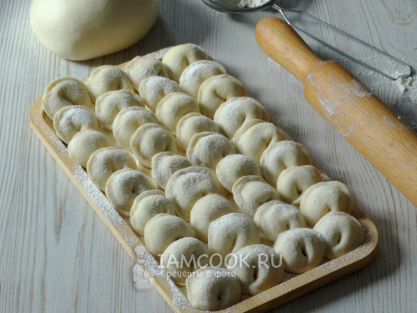 Пельмени с солеными груздями, рецепт с фото