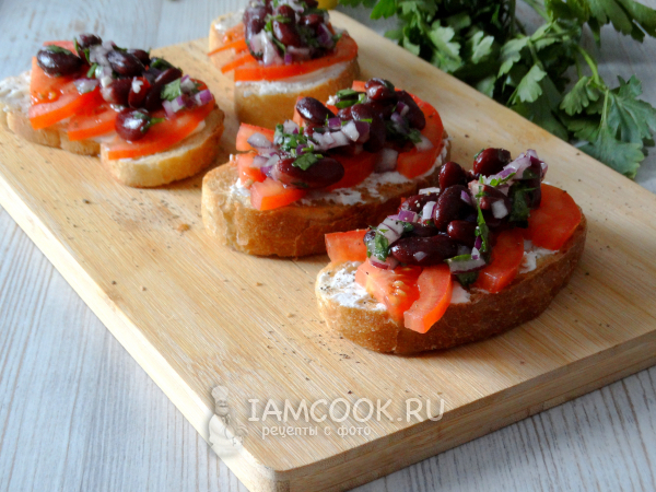 Бутерброды с фасолью, рецепт с фото