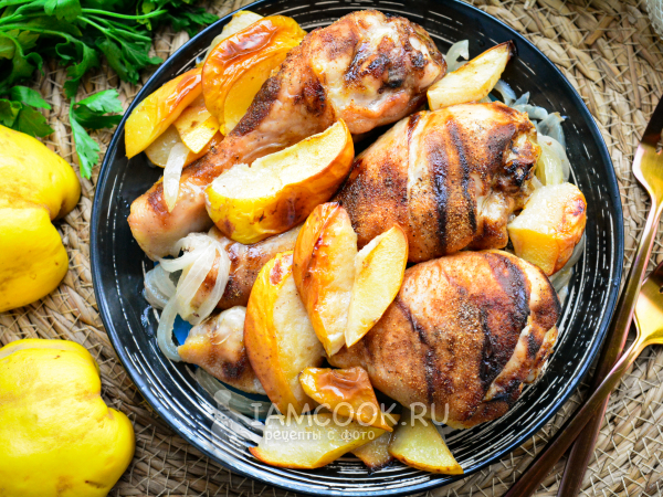 Куриные ножки с айвой в духовке, рецепт с фото