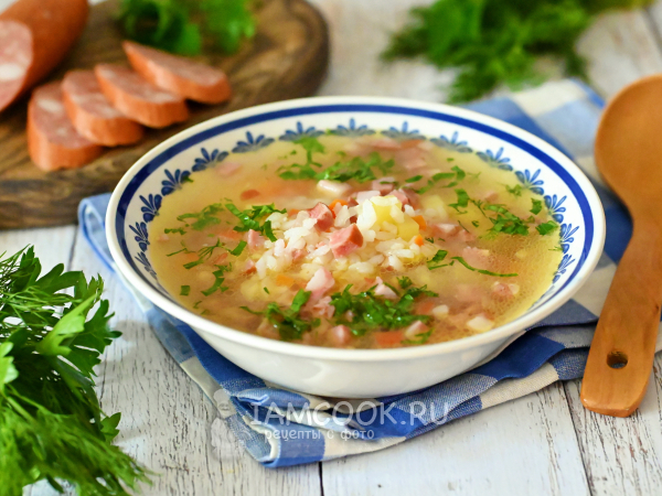Рисовый суп с колбасой, рецепт с фото