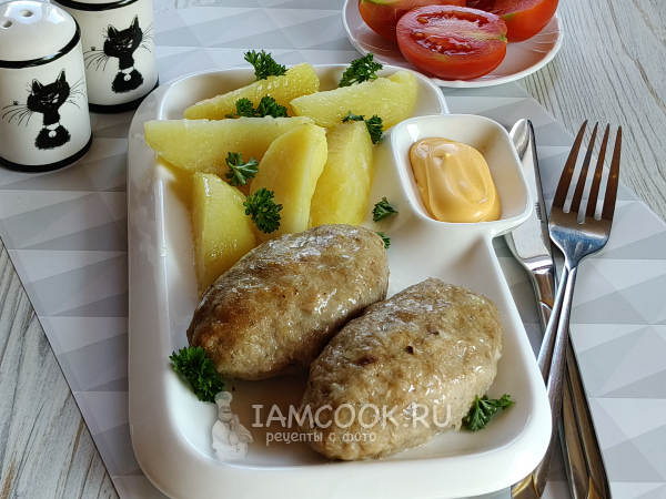 Котлеты с начинкой в духовке, рецепт с фото