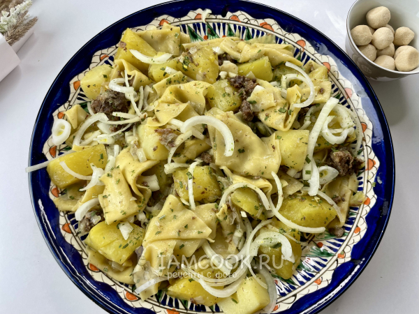 Бешбармак из тушенки, рецепт с фото