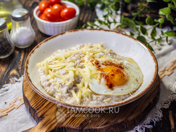 Овсянка с яйцом и сыром, рецепт с фото