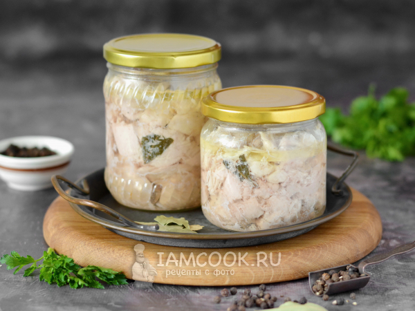 Тушенка из курицы в духовке, рецепт с фото