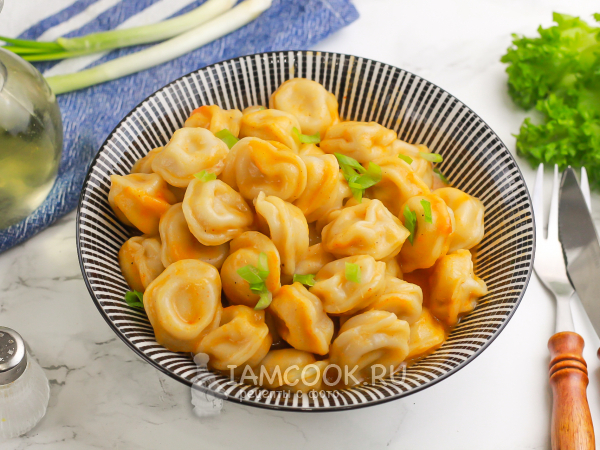 Пельмени в соусе Том Ям, рецепт с фото