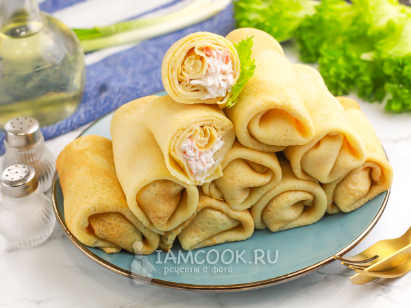 Яичные блины с крабовыми палочками, рецепт с фото