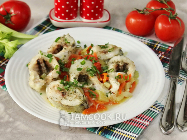 Рыба с сельдереем в духовке, рецепт с фото