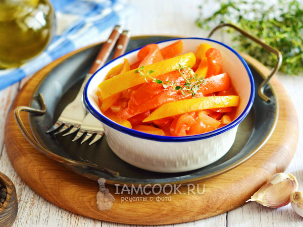 Тушеный болгарский перец, рецепт с фото