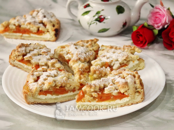 Песочный пирог с творогом, тыквой и яблоками, рецепт с фото