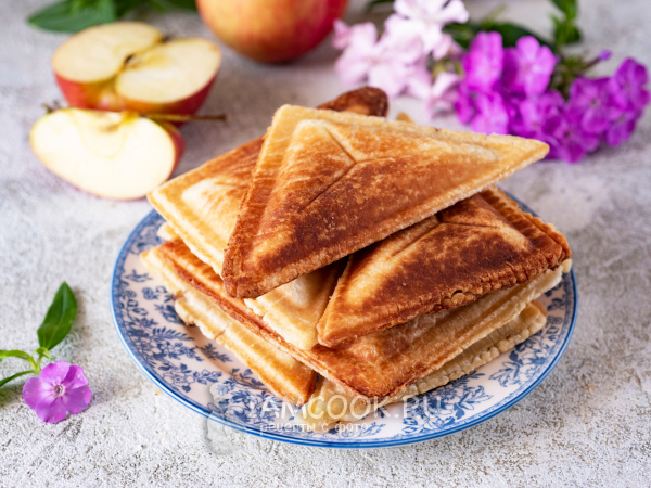 Пирожки в мультипекаре, рецепт с фото