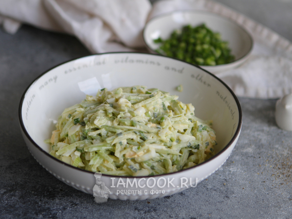 Салат из зеленой редьки с яйцом, рецепт с фото