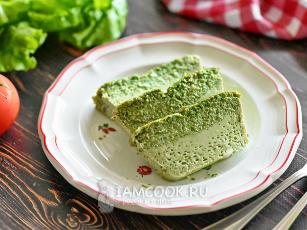 Омлет с листьями салата, рецепт с фото