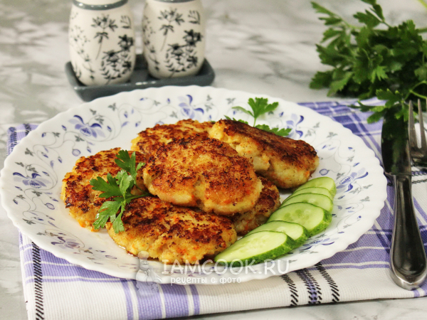 Котлеты из минтая с морковью и луком, рецепт с фото