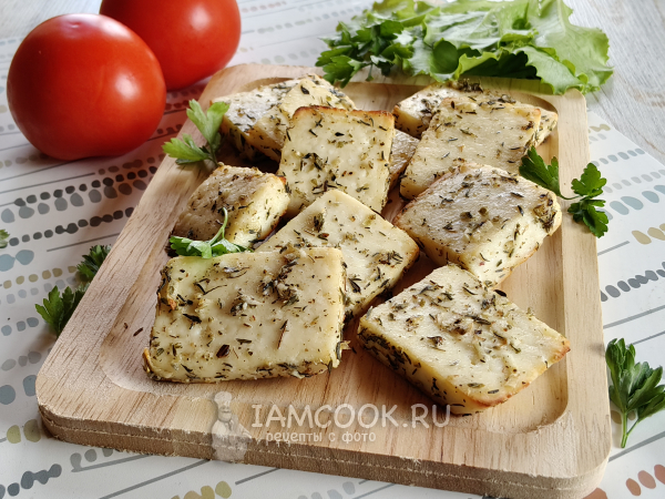 Запеченный адыгейский сыр в духовке, рецепт с фото