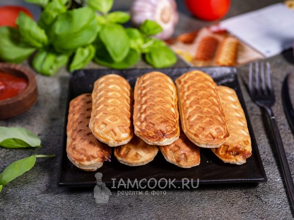 Сосиски в тесте в мультипекаре, рецепт с фото