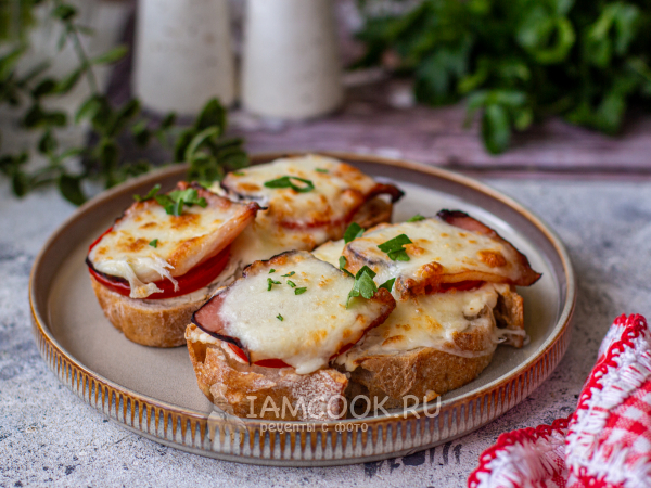Бутерброды с беконом в аэрогриле, рецепт с фото
